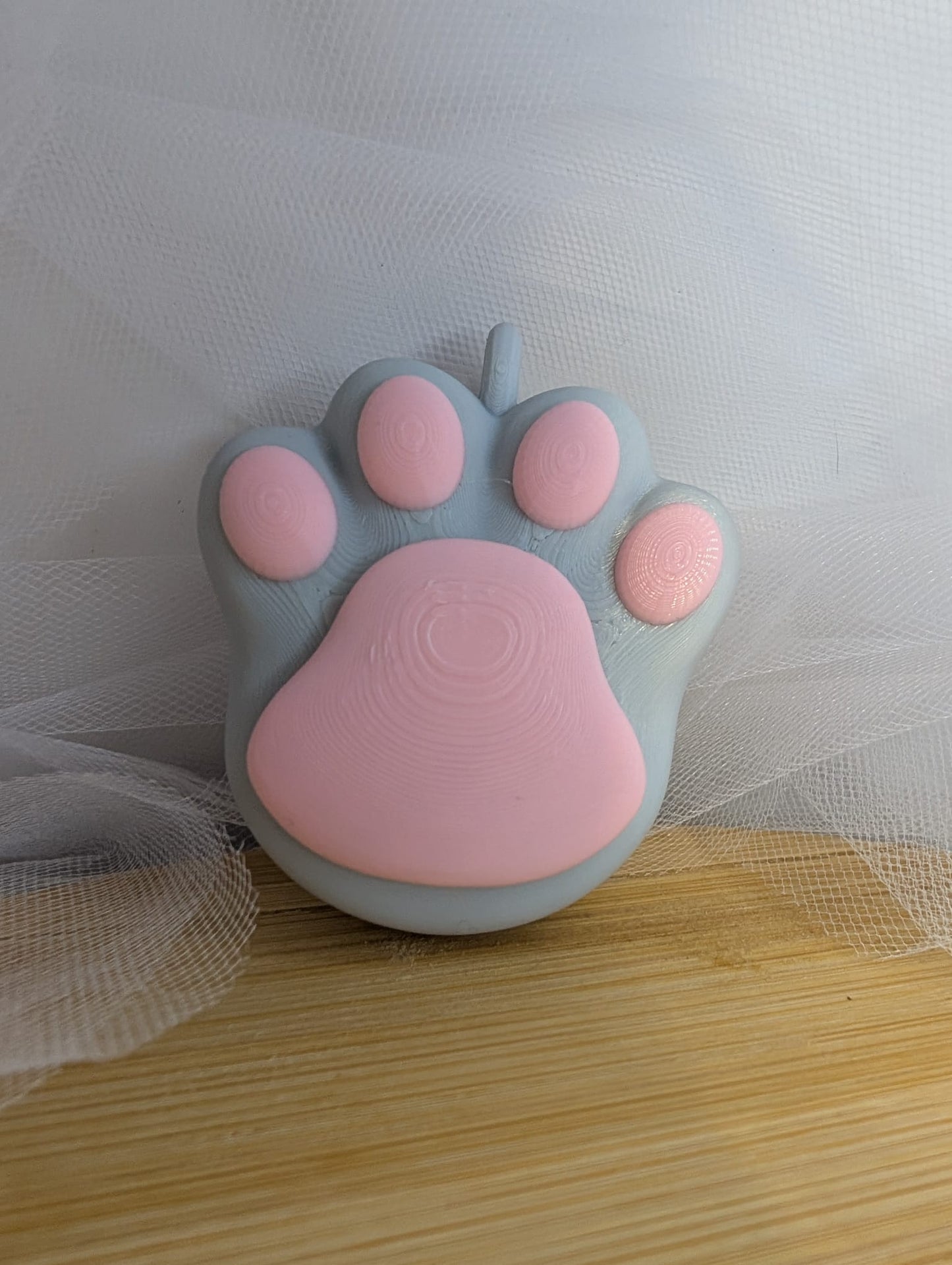 Katzenpfote Weihnachtskugel